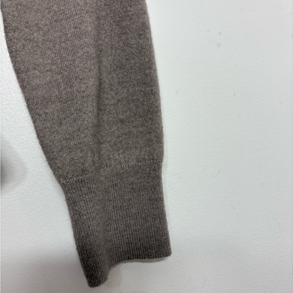 Nicole Miller 100% Extra Fine Merino Wool Sweater Beige Drawstring Hem Soft Knit - Picture 6 of 7